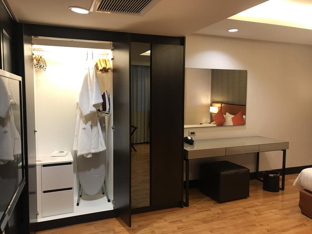 Rembrandt Suites 방콕 외부 사진